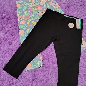 Essential Stretch-Fit Youth Capri Leggings in Classic Black